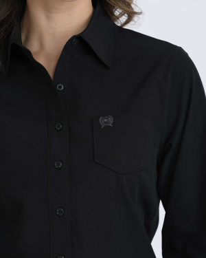 Women’s Solid Arenaflex? Button-Down Western Shirt