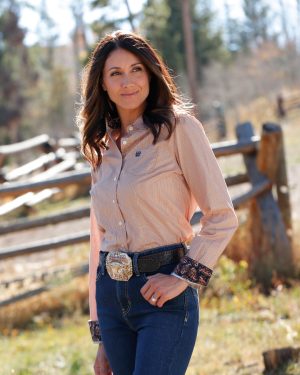 Women’s Arena Fit Button-Down Western Shirt