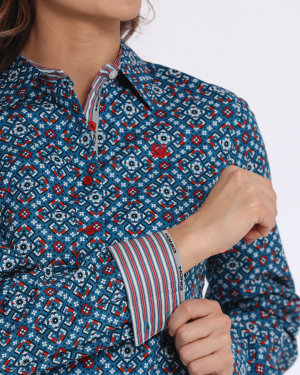 Women’s Arena Fit Button-Down Western Shirt