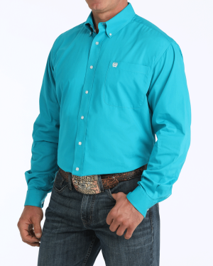 Men’s Solid Classic Fit Button-Down Western Shirt