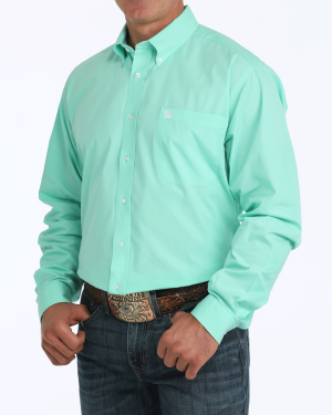 Men’s Solid Classic Fit Button-Down Western Shirt