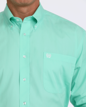 Men’s Solid Classic Fit Button-Down Western Shirt