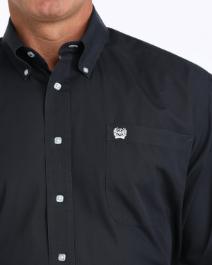 Men’s Solid Classic Fit Button-Down Western Shirt