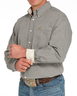 Men’s Classic Fit Button-Down Western Shirt