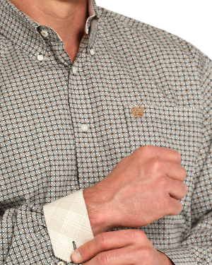 Men’s Classic Fit Button-Down Western Shirt