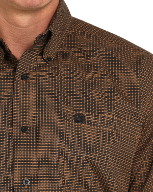 Men’s Classic Fit Button-Down Western Shirt