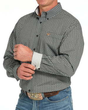 Men’s Classic Fit Button-Down Western Shirt