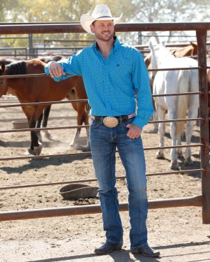 Men’s Classic Fit Button-Down Western Shirt