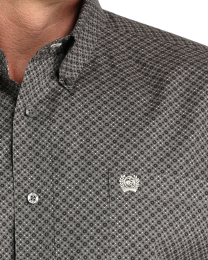 Men’s Classic Fit Button-Down Western Shirt