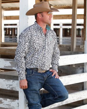 Men’s Classic Fit Button-Down Western Shirt
