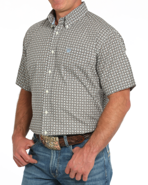 Men’s Classic Fit Button-Down Western Shirt