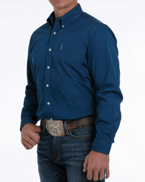 Men’s Solid Modern Fit Button-Down Western Shirt