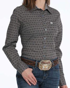 Women’s Arena Fit Button-Down Western Shirt **Final Sale**