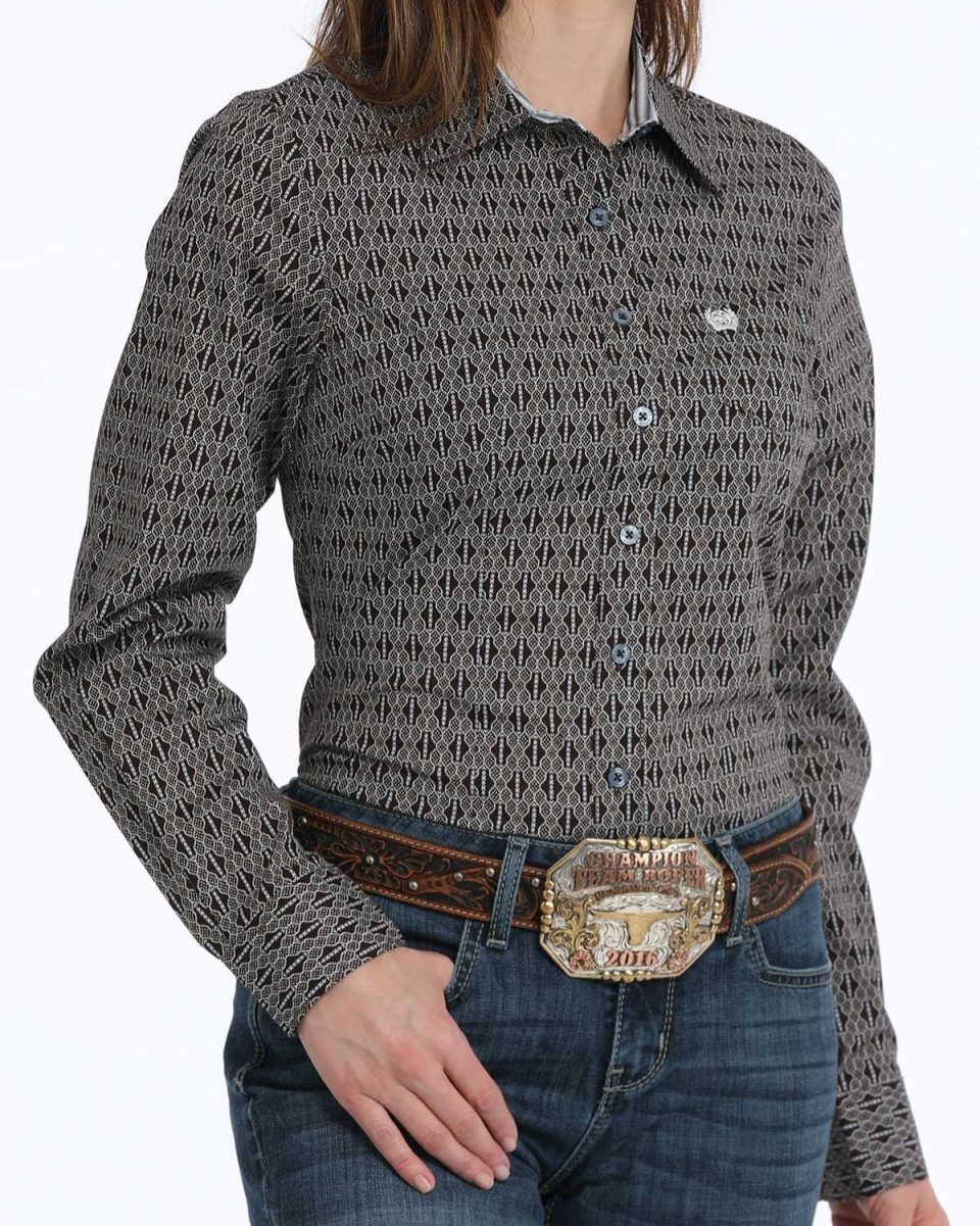 Women's Arena Fit Button-Down Western Shirt **Final Sale**