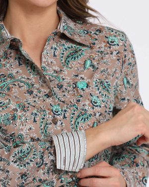 Women’s Arena Fit Button-Down Western Shirt