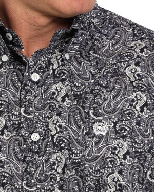 Men’s Classic Fit Button-Down Western Shirt **Final Sale**