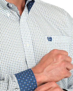 Men’s Classic Fit Button-Down Western Shirt